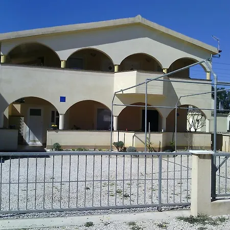 Apartmani Hasnek *